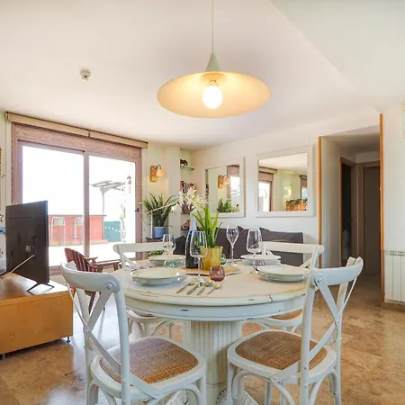 Condes Penthouse By Hello Homes