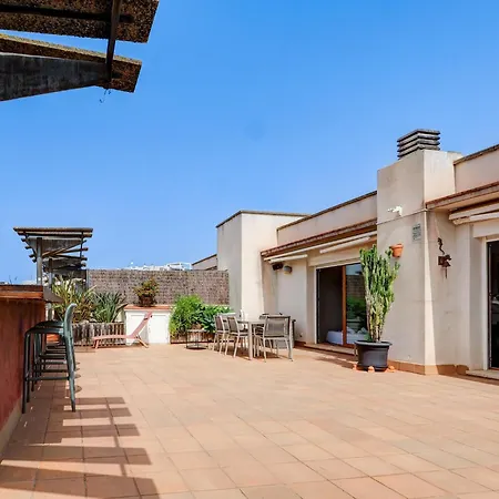 Condes Penthouse By Hello Homes