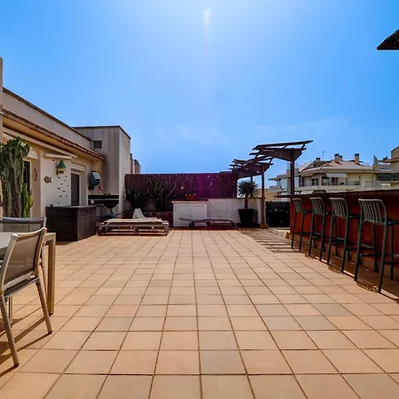 Condes Penthouse By Hello Homes *